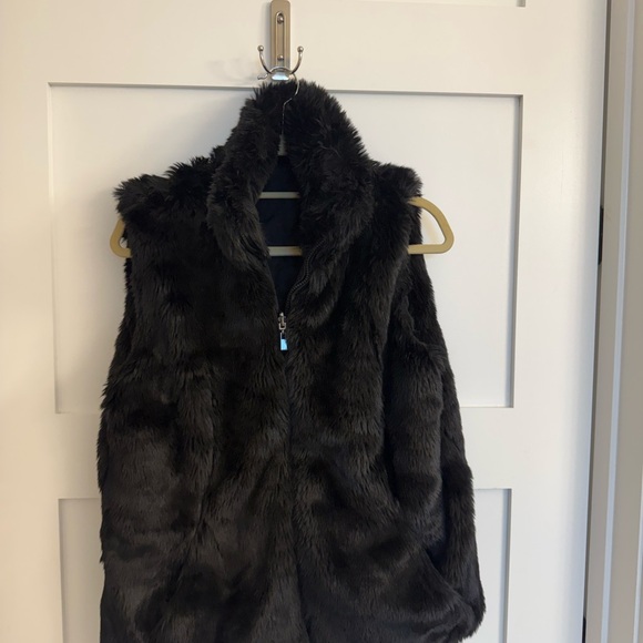 Jackets & Blazers - Reversible Faux Fur Black Vest